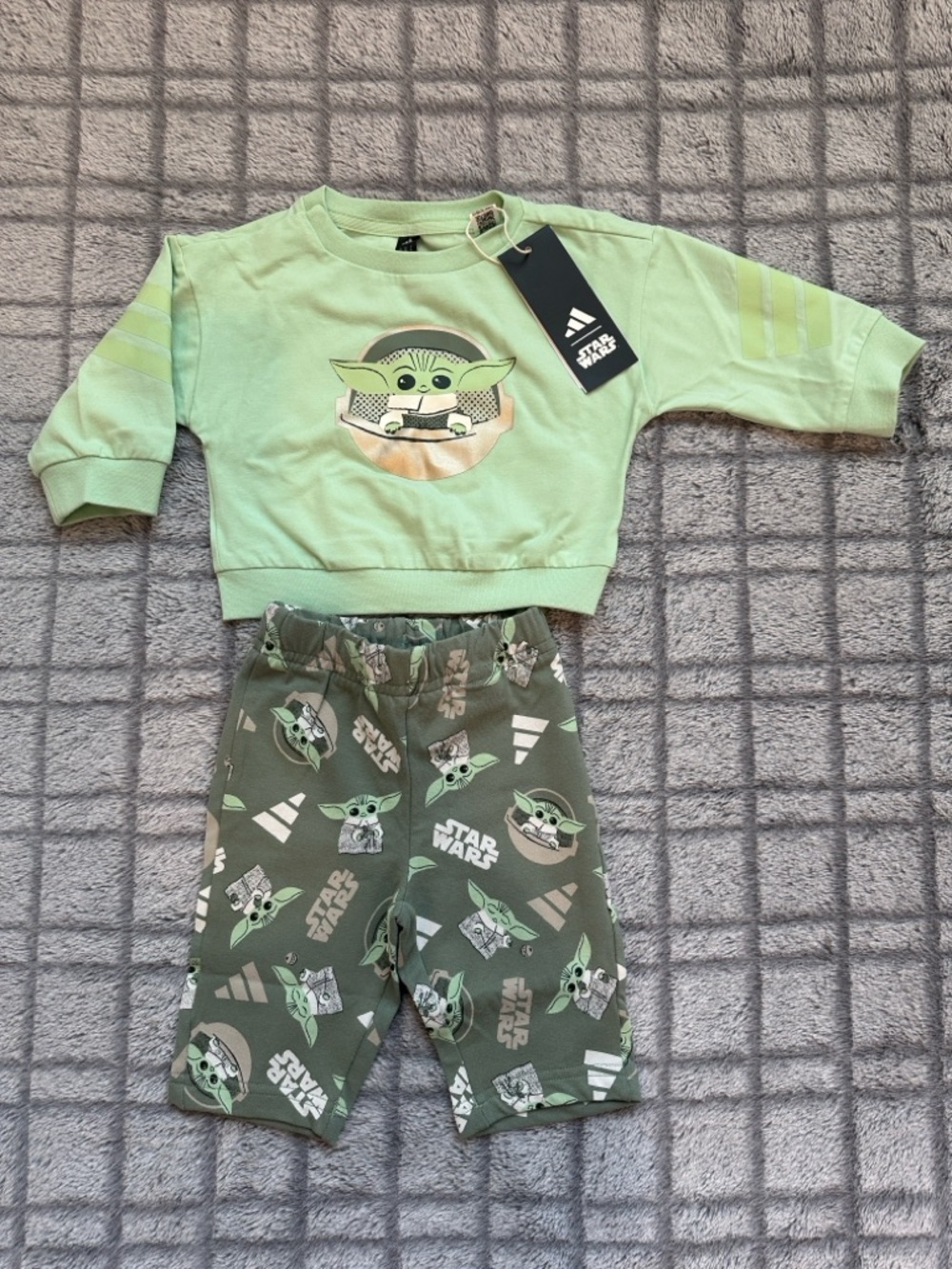 adidas Baby Star Wars Mandalorian Jogger Set Size 0-3 Months